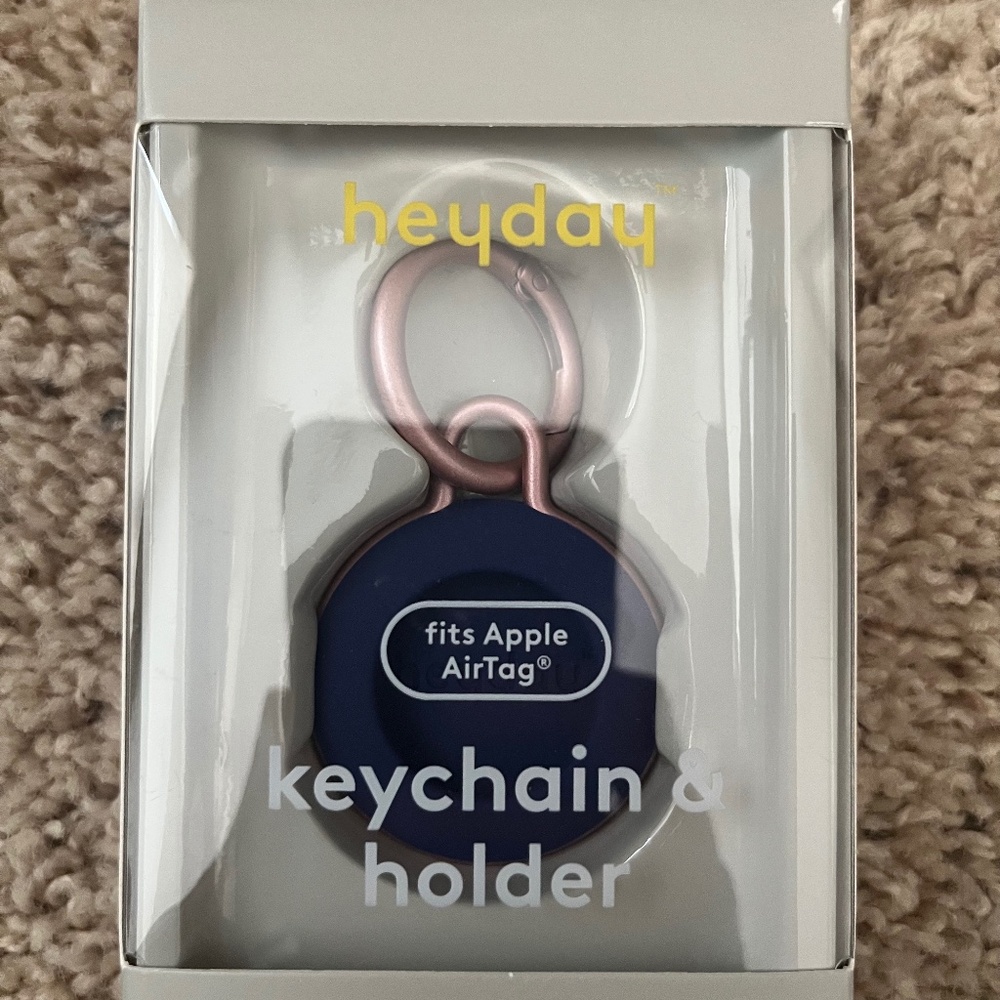 HeyDay AirTag Silicone Keychain - heyday™